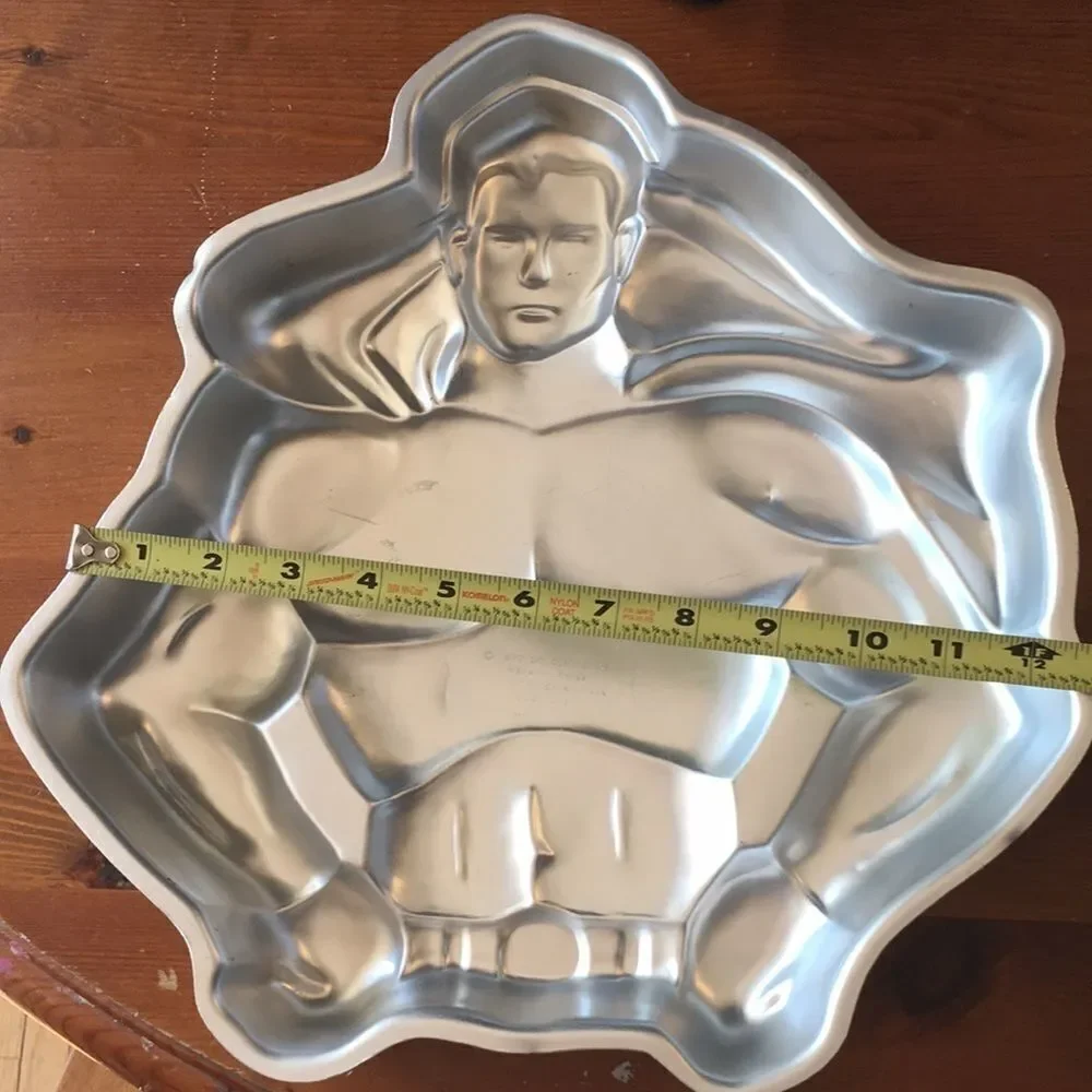 Wilton Superman 1977 Vintage DC Comic Cake Pan